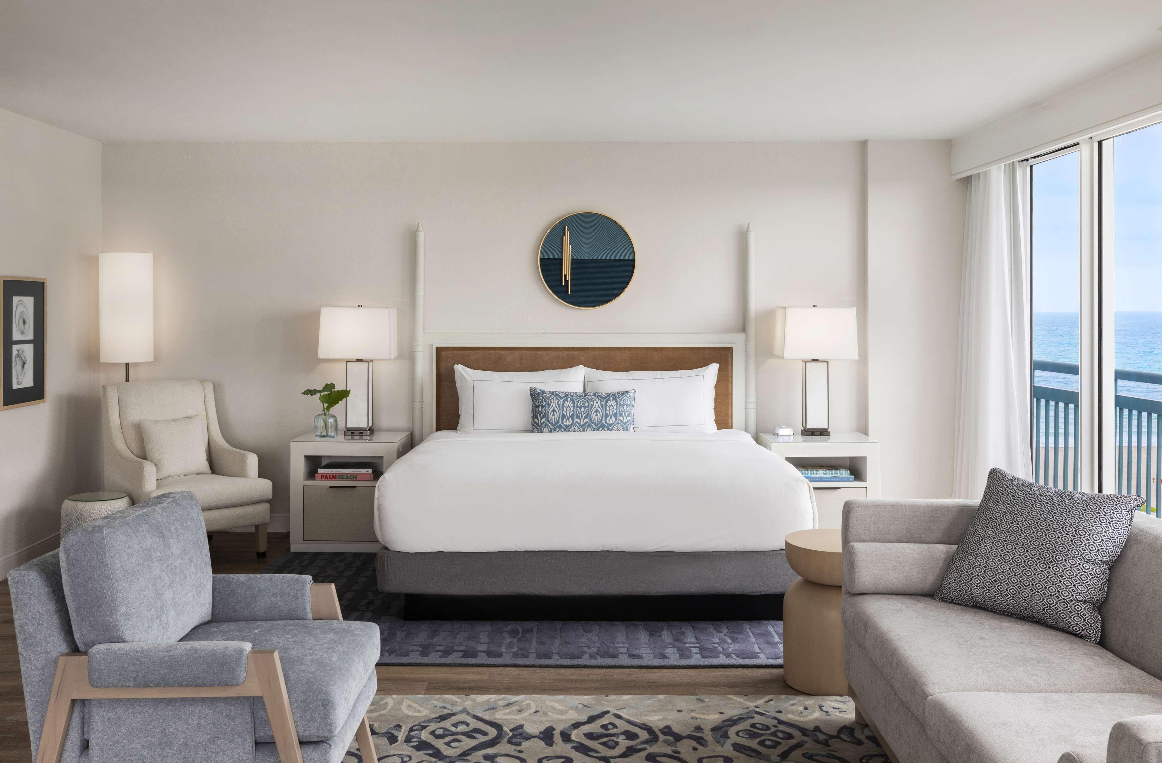 The Singer Oceanfront Resort, Curio Collection By Hilton Riviera Beach Buitenkant foto