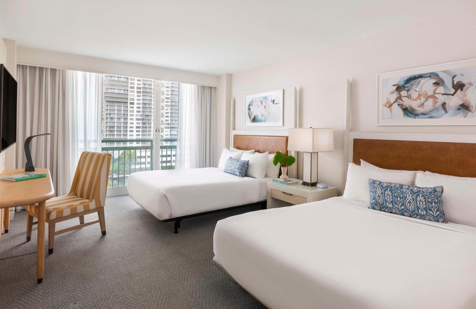 The Singer Oceanfront Resort, Curio Collection By Hilton Riviera Beach Buitenkant foto
